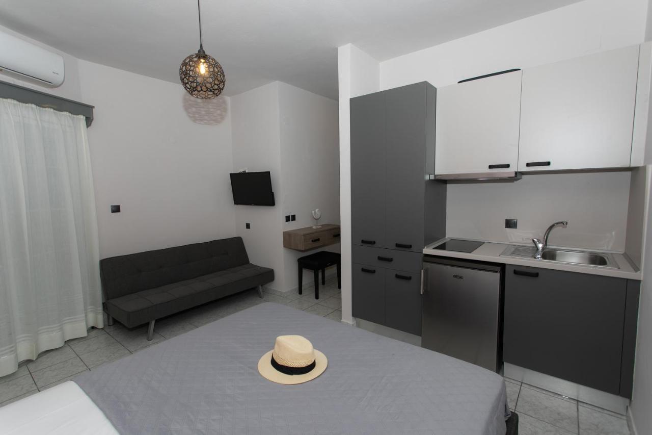 Corali Studios Ammoudia Exterior photo